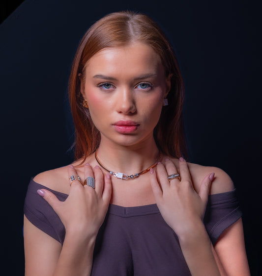 Hook Necklace Choker